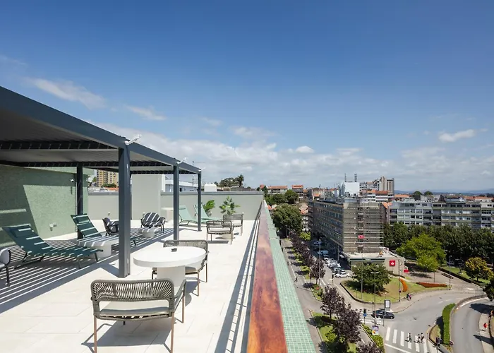 Acta The Clover OOporto