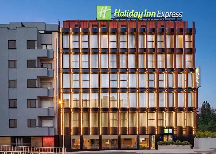 Holiday Inn Express Porto - Boavista By Ihg